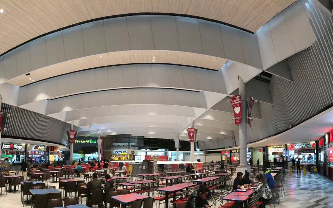 Proyecto conceptual remodelación patio de comidas Mall Plaza Vespucio