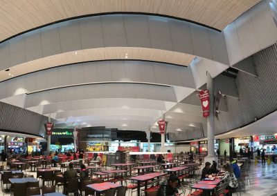 Proyecto conceptual remodelación patio de comidas Mall Plaza Vespucio